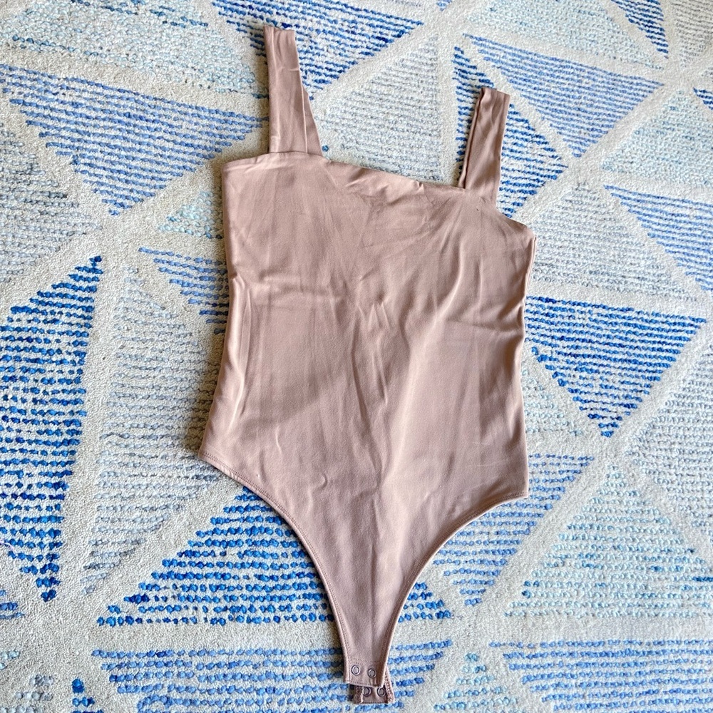 Squareneck Bodysuit